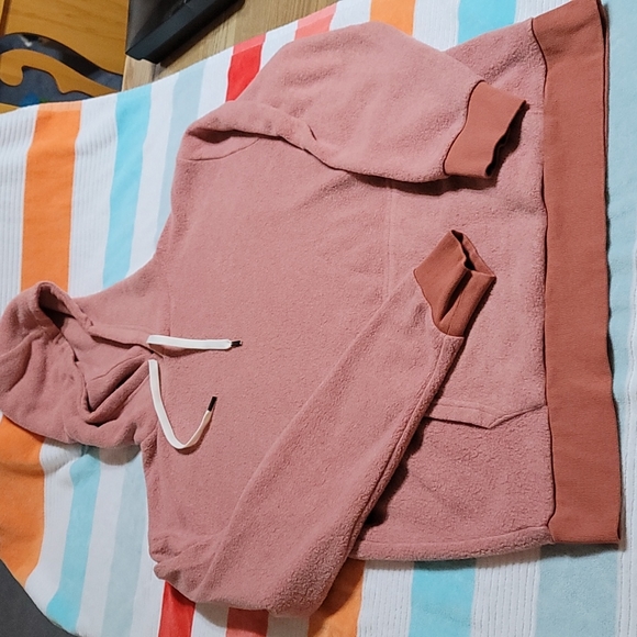 New feat brand fuzzy blanketblend cayenne hoodie sweatshirt - Picture 2 of 5